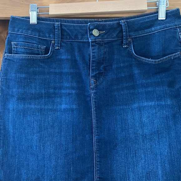 Cute Mavi jean skirt! - Picture 2 of 7